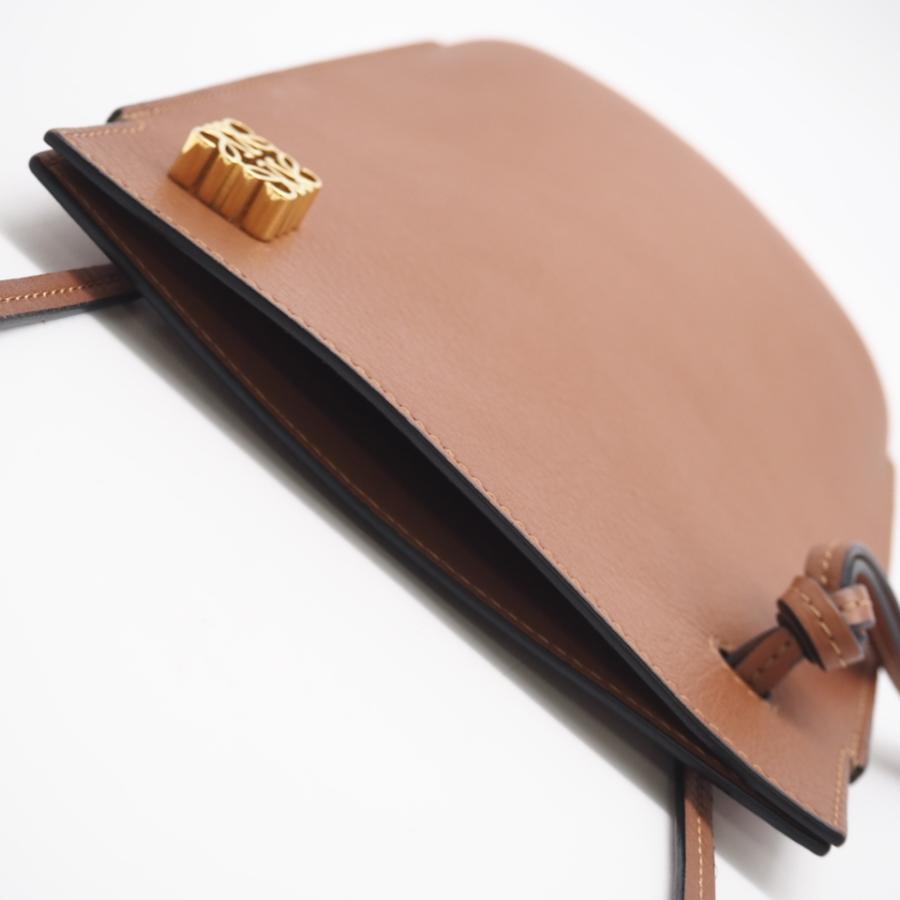 ★3日以内返品可★ 極美品 LOEWE ロエベ カーフスキン ダイスポケット ショルダーバッグ タン C630R12X01 | LOEWE | 06