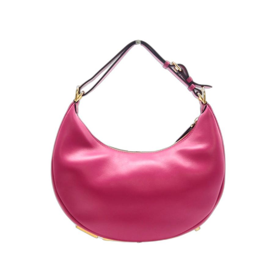 FENDI（フェンディ） ☆3日以内返品可☆ 美品 レザー フェンディ