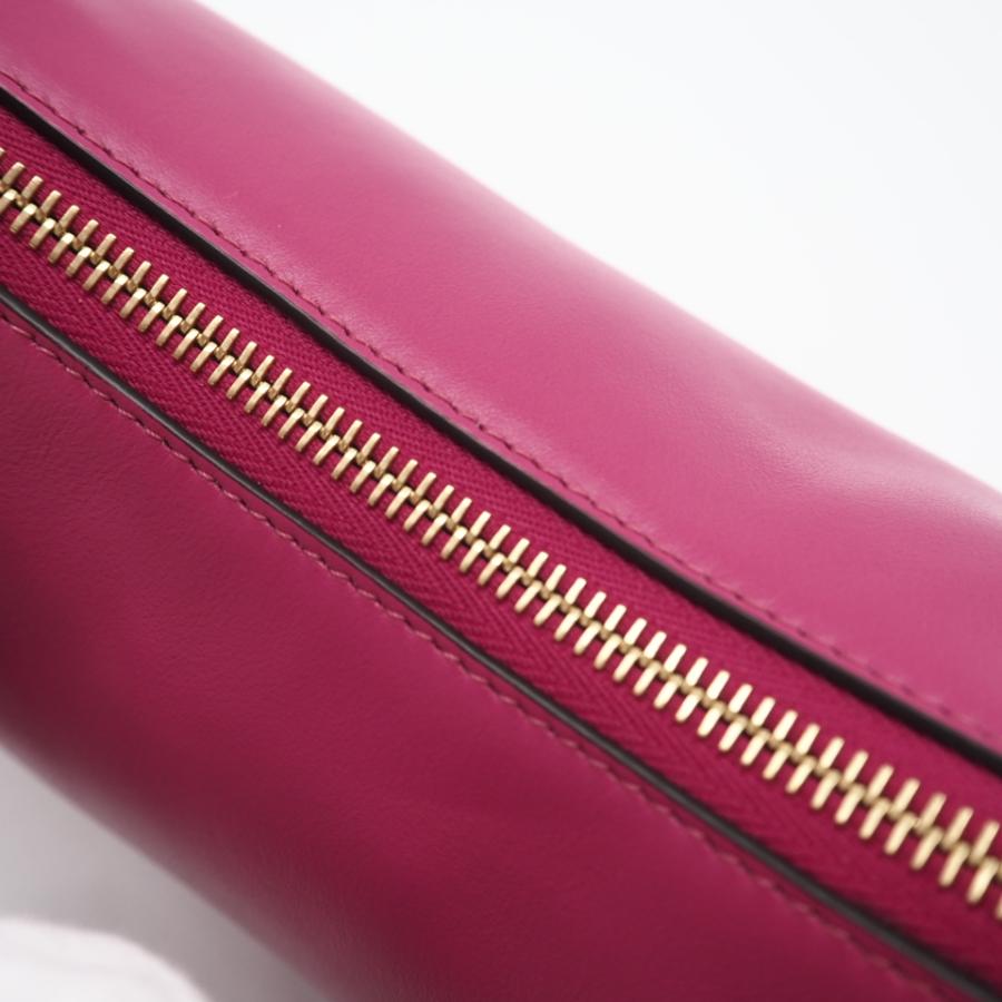 ピンク ハンドバッグ ファスナー式 FENDI（フェンディ） ☆3日以内返品可☆ 美品 レザー フェンディ