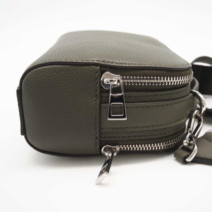 ★3日以内返品可★ 未使用 LOEWE ロエベ アナグラム クロスボディ カメラバッグ ミニ カーキグリーン | LOEWE | 05