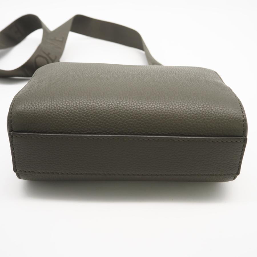 ★3日以内返品可★ 未使用 LOEWE ロエベ アナグラム クロスボディ カメラバッグ ミニ カーキグリーン | LOEWE | 07