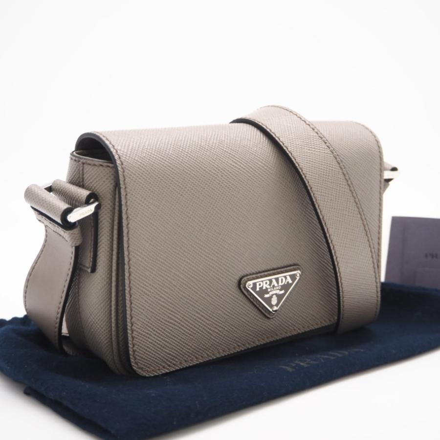 ★3日以内返品可★ 極美品 PRADA プラダ サフィアーノ レザー ショルダーバッグ 2VD065 ショルダーバッグ グレー | PRADA