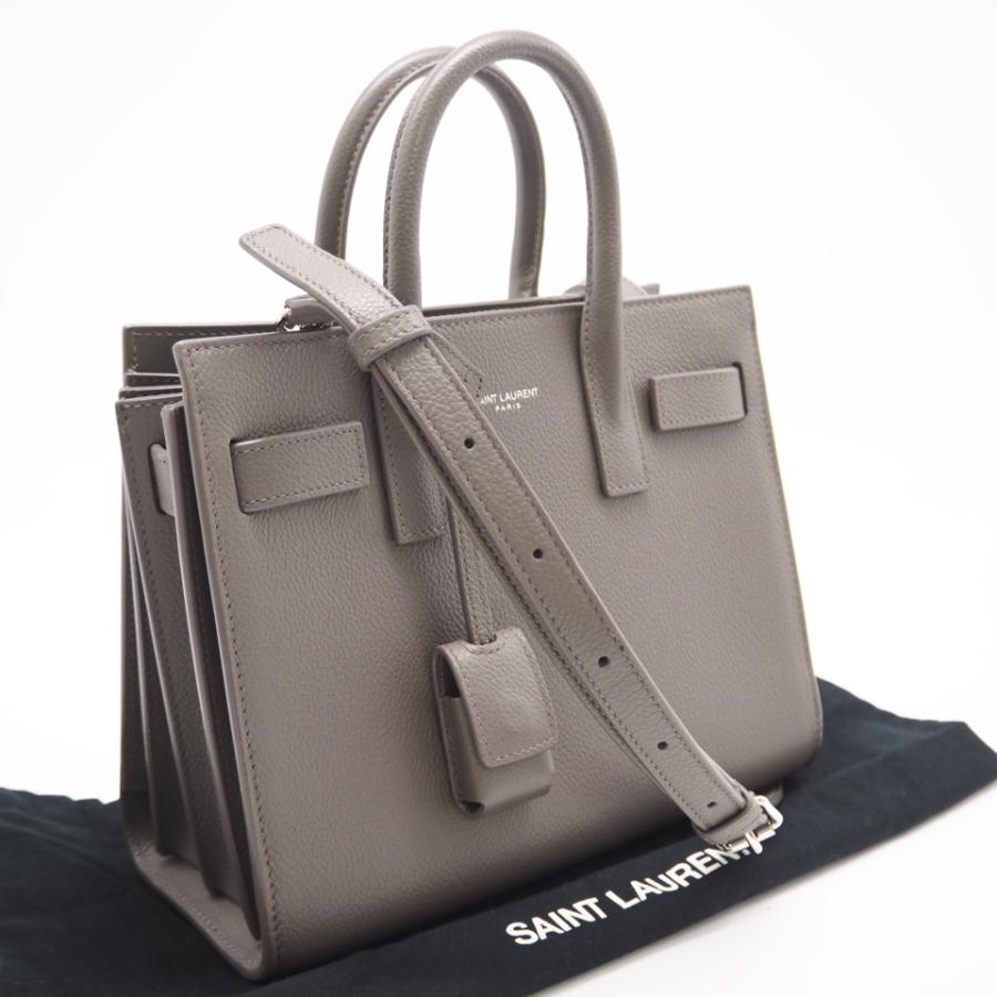 Yves Saint Laurent（イヴ・サンローラン） ☆3日以内返品可☆ 美品 