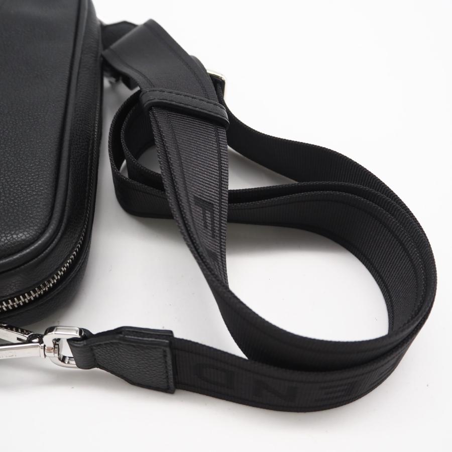 FENDI（フェンディ） ☆3日以内返品可☆ 美品 FENDI ROMA カメラケース