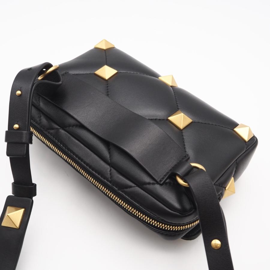 VALENTINO（ヴァレンティノ） ☆3日以内返品可☆ 美品 ローマン 