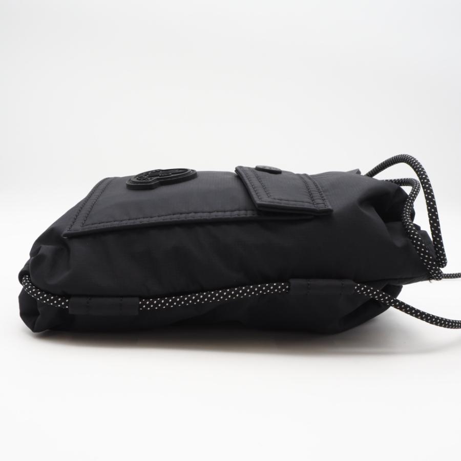 ★3日以内返品可★ 極美品 MONCLER モンクレール ナイロン クロスボディバッグ J109A5L00003 M3815の画像