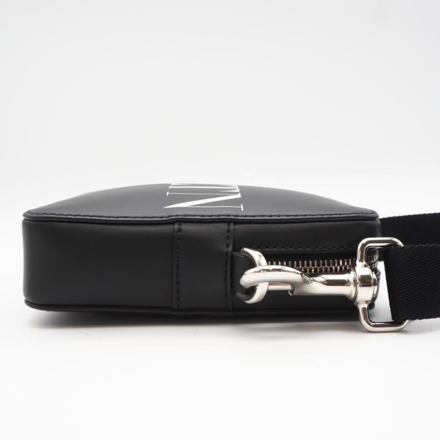 VALENTINO（ヴァレンティノ） ☆3日以内返品可☆ 極美品 カーフスキン