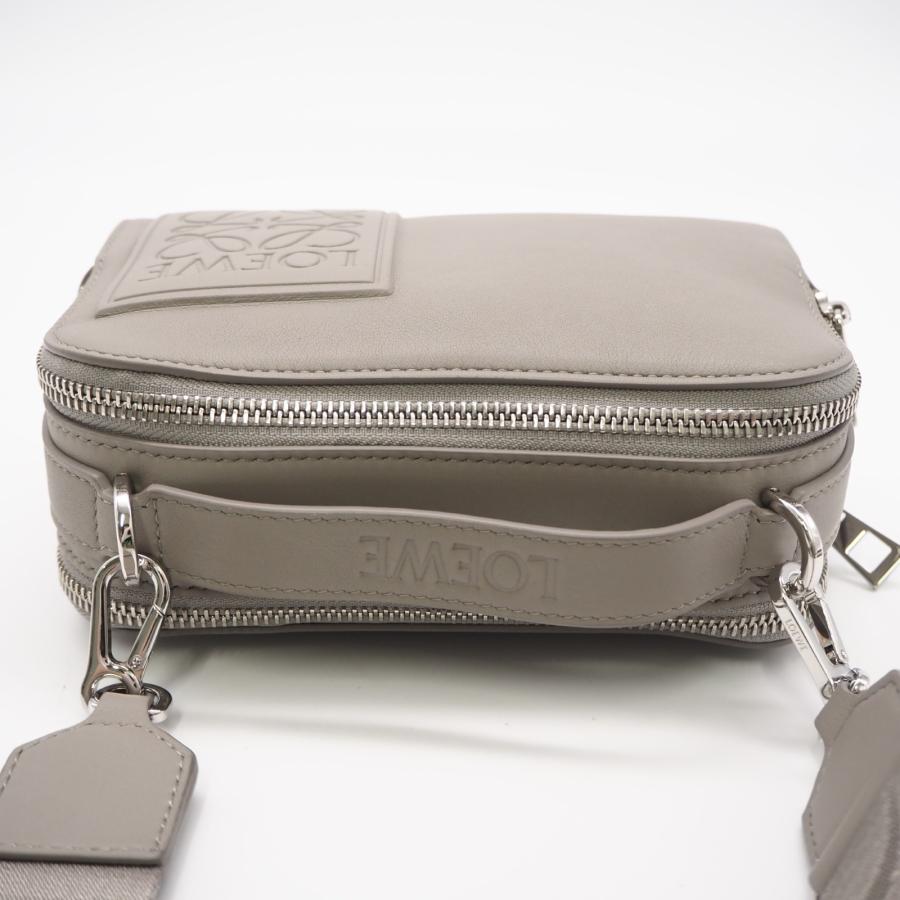 ★3日以内返品可★ 極美品 LOEWE ロエベ アナグラム サテンカーフ クロスボディ カメラバッグ ミニ C565R41X04 | LOEWE | 06