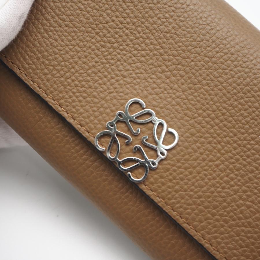 LOEWE（ロエベ） ☆3日以内返品可☆ 美品 アナグラム レザー チェーン