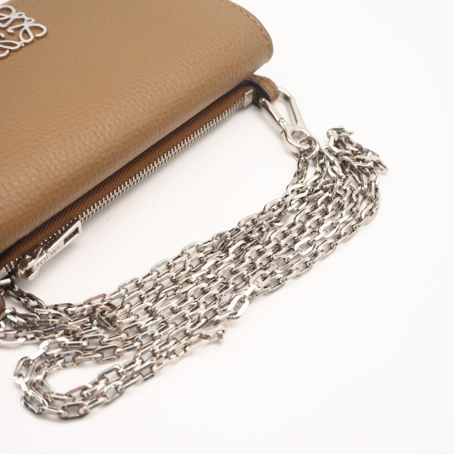 LOEWE（ロエベ） ☆3日以内返品可☆ 美品 アナグラム レザー チェーン
