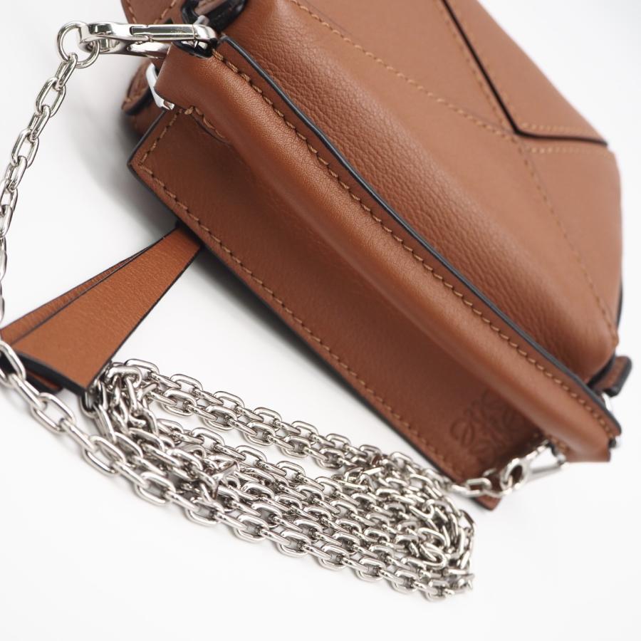 ★3日以内返品可★ 極美品 LOEWE ロエベ カーフスキン PUZZLE EDGE MINI タン A510P88X26の画像