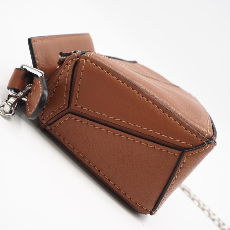 ★3日以内返品可★ 極美品 LOEWE ロエベ カーフスキン PUZZLE EDGE MINI タン A510P88X26の画像