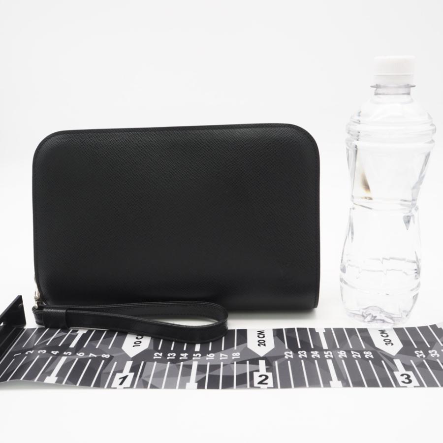 LOUIS VUITTON（ルイ・ヴィトン） ☆3日以内返品可☆ 美品 タイガ