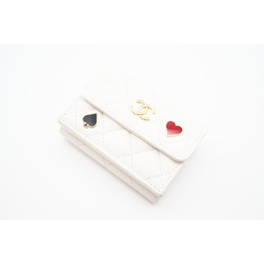 ★3日以内返品可★ 極美品 CHANEL シャネル キャビアスキン マトラッセ 23C トランプ スモールフラップウォレット | CHANEL | 02