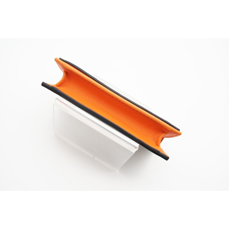 ★3日以内返品可★ 極美品 BOTTEGAVENETA ボッテガヴェネタ イントレチャート中 二つ折りカードケース 605720 |  | 05