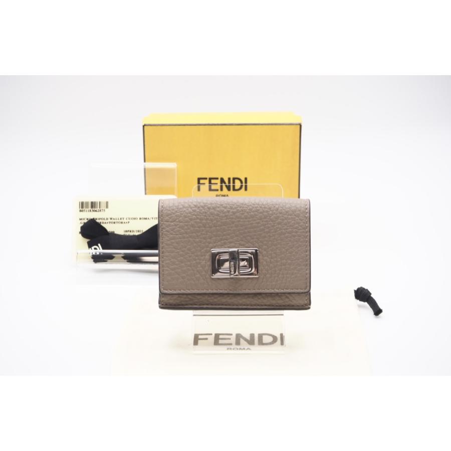 ★3日以内返品可★ 美品 FENDI フェンディ ピーカブー カーフレザー 三つ折り財布 8M0426 三つ折り財布 グレージュ | FENDI