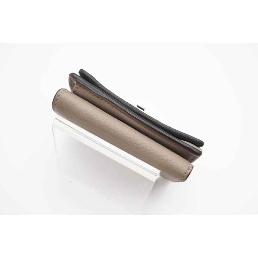 ★3日以内返品可★ 美品 FENDI フェンディ ピーカブー カーフレザー 三つ折り財布 8M0426 三つ折り財布 グレージュ | FENDI | 05