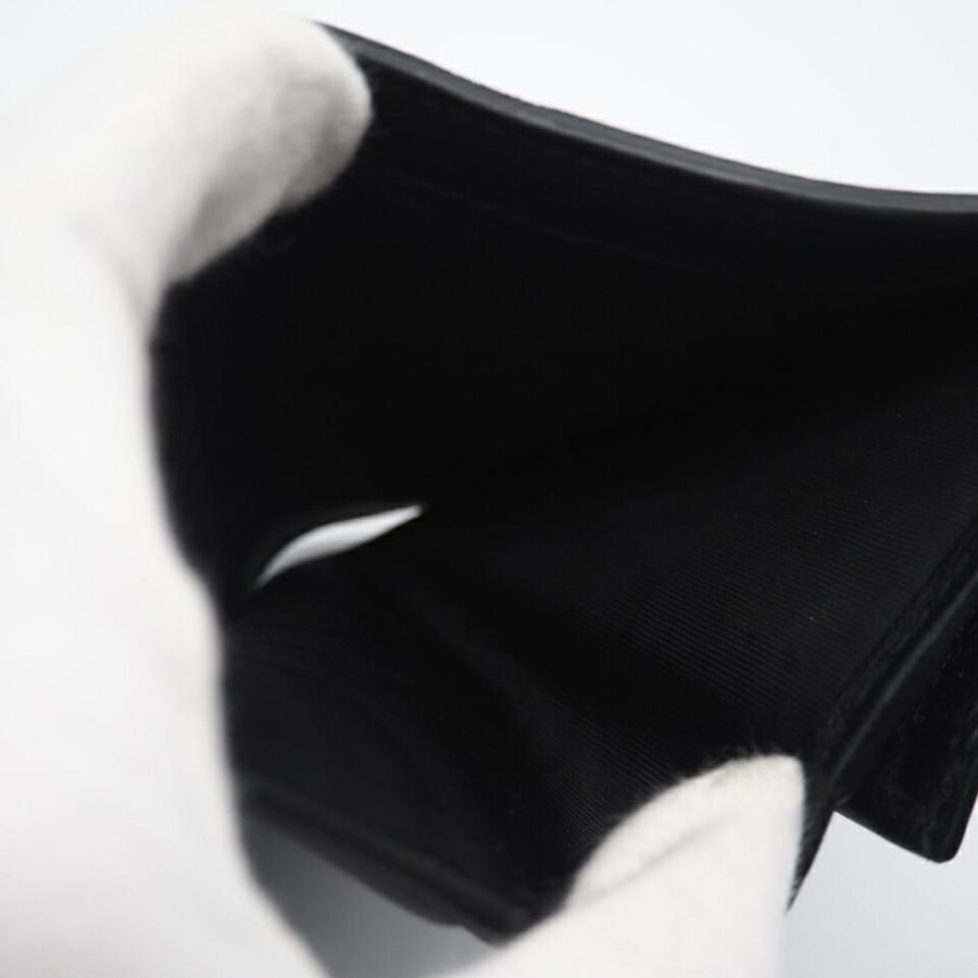 ★3日以内返品可★ 極美品 GUCCI グッチ GGエンボス レザー カードケースウォレット 676150 二つ折り財布 | GUCCI | 08