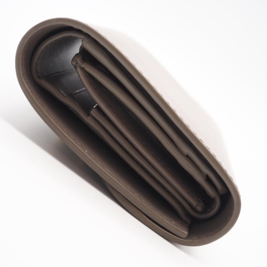 ★3日以内返品可★ 美品 CELINE セリーヌ シャイニーカーフスキン スモール フラップウォレット トリオンフ ぺプル | CELINE | 05