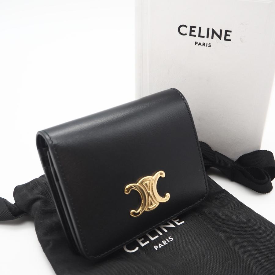 CELINE（セリーヌ） ☆3日以内返品可☆ 極美品 トリオンフ コンパクト 