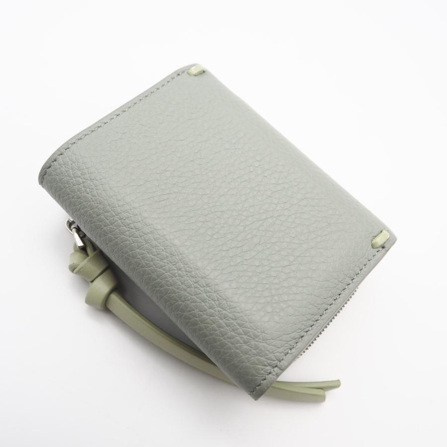 FENDI（フェンディ） ☆3日以内返品可☆ 美品 ピーカブー マイクロ 三