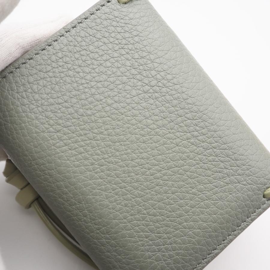 FENDI（フェンディ） ☆3日以内返品可☆ 美品 ピーカブー マイクロ 三