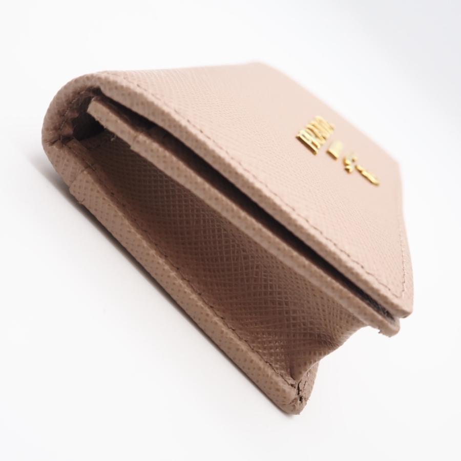 PRADA サフィアーノレザー 名刺入れ ベージュ PRADA（プラダ） ☆3日以内返品可☆ 極美品 サフィアーノ レザー