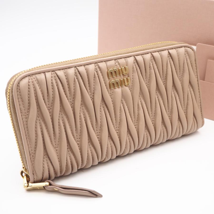 miu miu（ミュウミュウ） ☆3日以内返品可☆ 美品 マテラッセ ラウンド