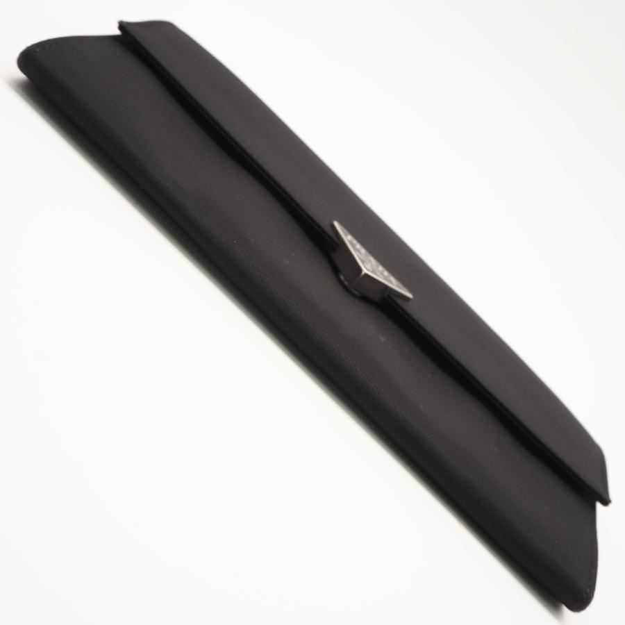 PRADA（プラダ） ☆3日以内返品可☆ 美品 テスート トライアングルロゴ