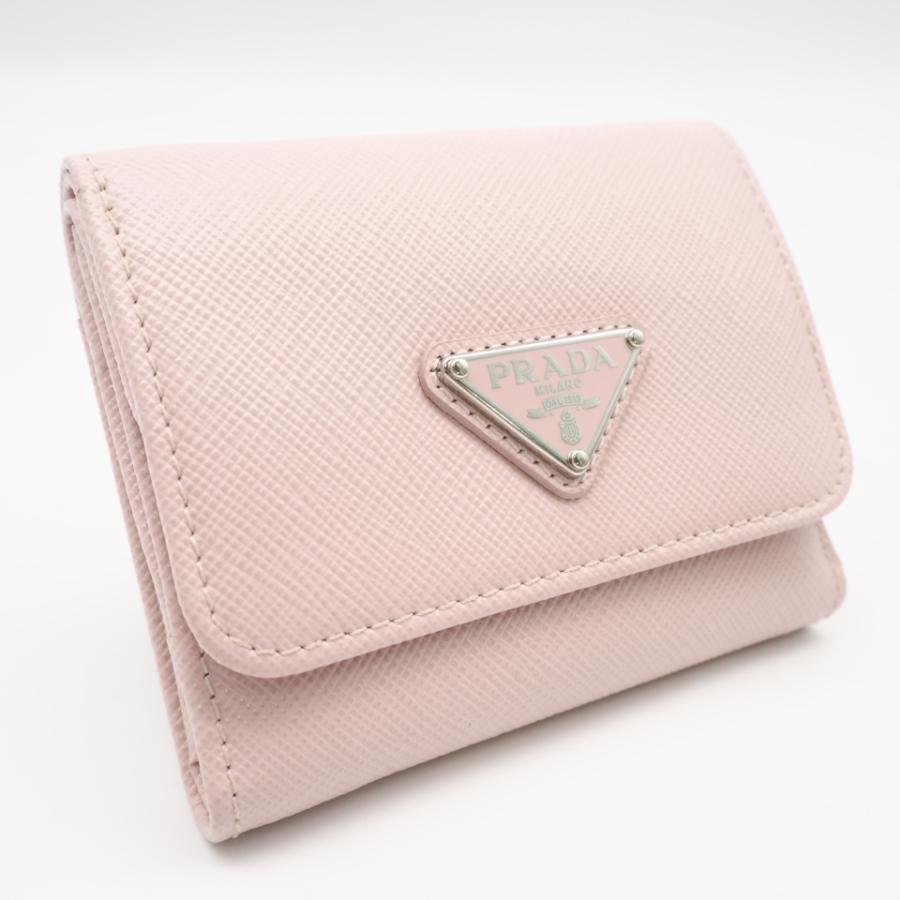 ★3日以内返品可★ 美品 PRADA プラダ サフィアーノ トライアングル 財布 アラバスターピンク 1MH043 三つ折り財布 | PRADA