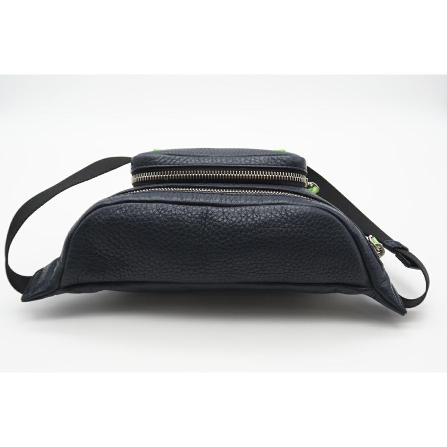 ☆安心の3大保証☆ Bランク ≪FENDI フェンディ/ボディバッグ≫ 7VA446 