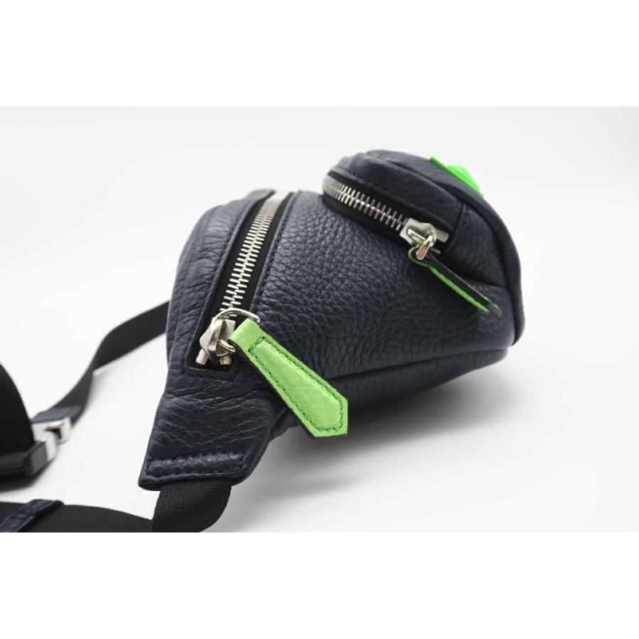 ☆安心の3大保証☆ Bランク ≪FENDI フェンディ/ボディバッグ≫ 7VA446 
