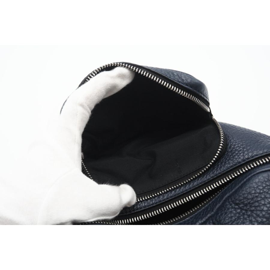 ☆安心の3大保証☆ Bランク ≪FENDI フェンディ/ボディバッグ≫ 7VA446 