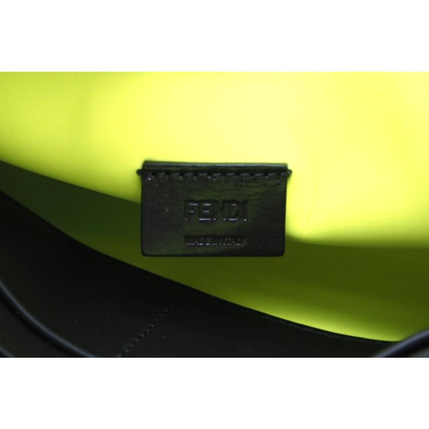 ☆安心の3大保証☆ ABランク ≪FENDI フェンディ/クラッチバッグ≫ 7N0102 モンスター レザー MINI OCCHI EYES ブラック イエロー 美品 送料無料 ☆安心の3大保証☆ ABランク ≪FENDI フェンディ/クラッチバッグ