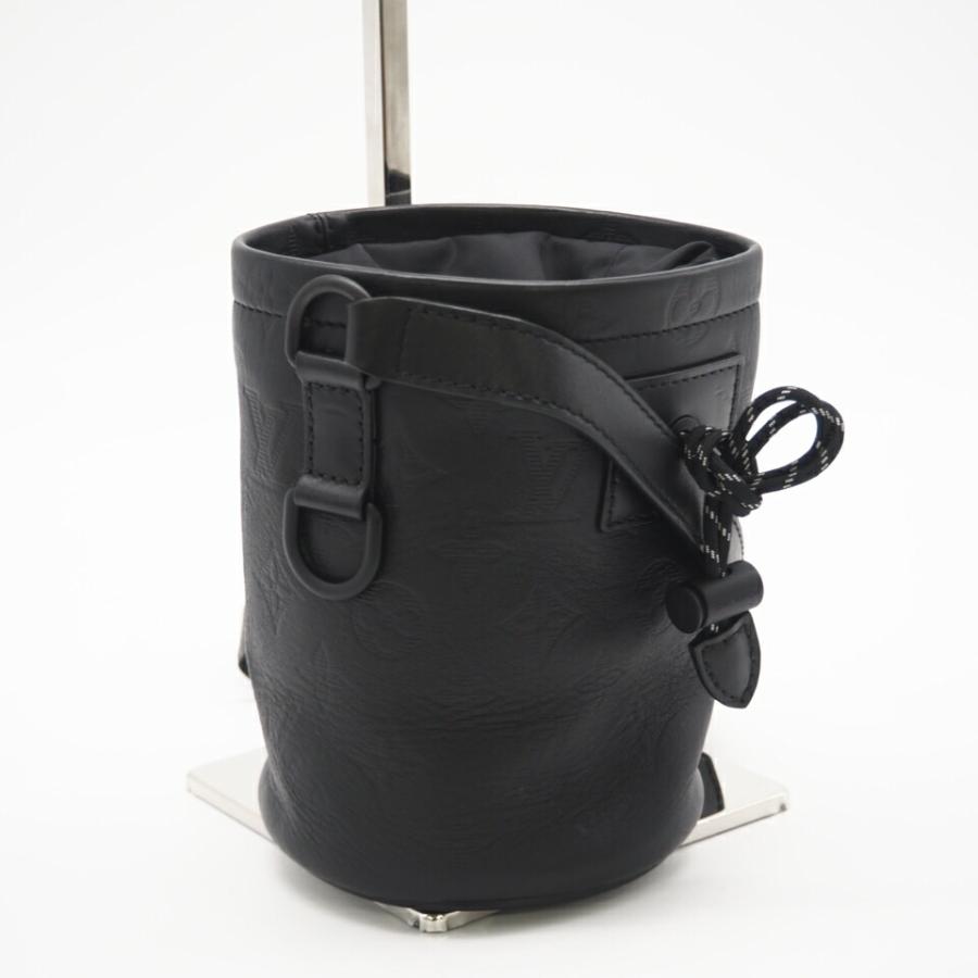 ★3日以内返品可★ LOUIS VUITTON ルイ ヴィトン M44628 モノグラム シャドウ チョーク ナノ ブラック ショルダーバッグ LOUIS VUITTON（ルイ・ヴィトン） ☆3日以内返品可☆ ルイ ヴィトン