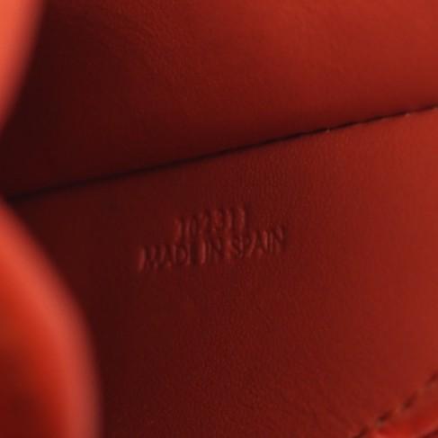 LOEWE（ロエベ） ☆3日以内返品可☆ C623B02X10 クラシックカーフ