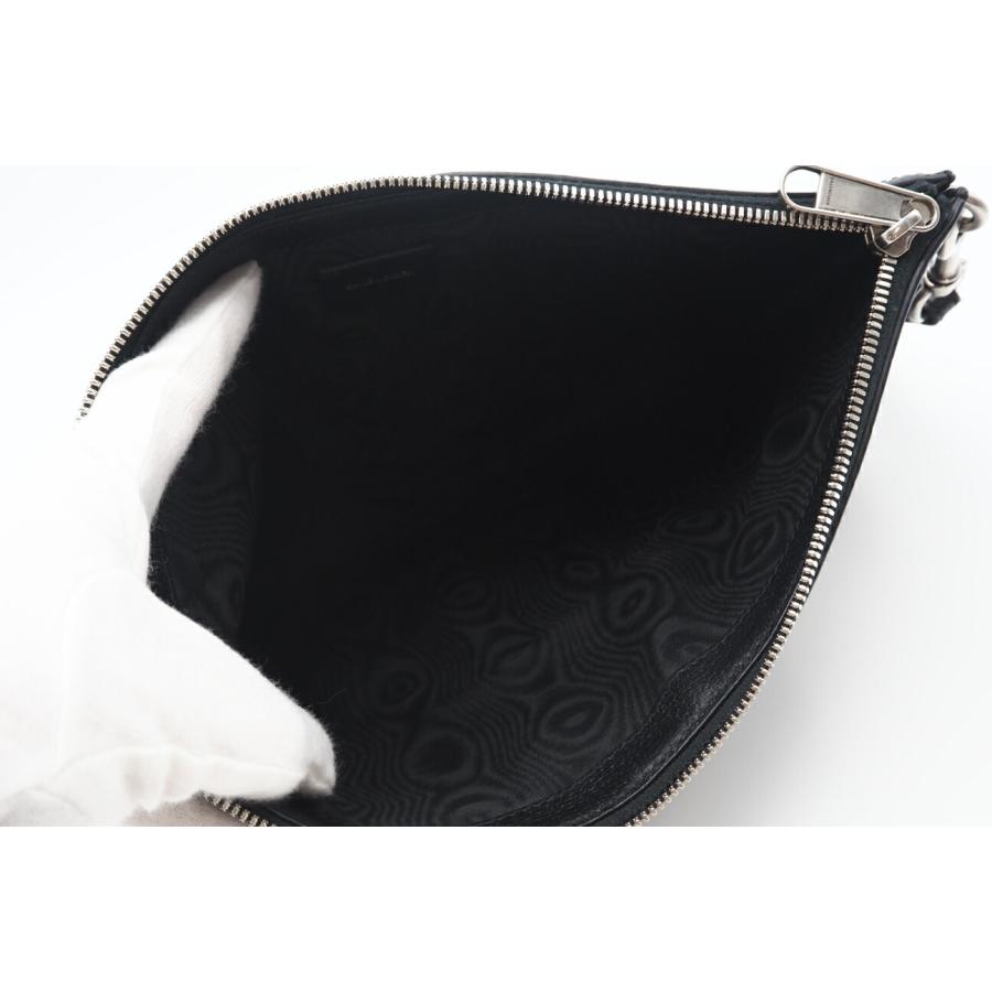 バレンシアガの「ザ ハッカー プロジェクト」シリーズがついに発売。 | Vogue Japan ☆安心の3大保証☆ ABランク ≪BALENCIAGA  バレンシアガ/クラッチバッグ≫ 68038 シェリーライン ザ ハッカー プロジェクト グッチコラボ