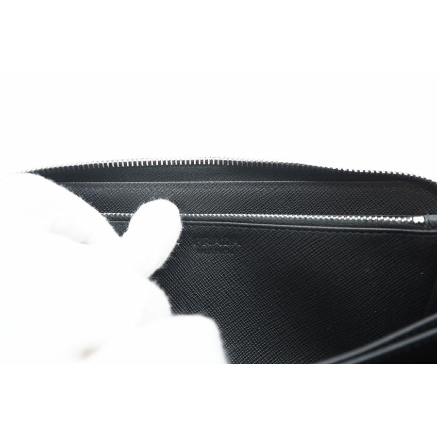 希少 プラダ サフィアーノレザー 長財布 エンボスロゴ 黒 ジッピー