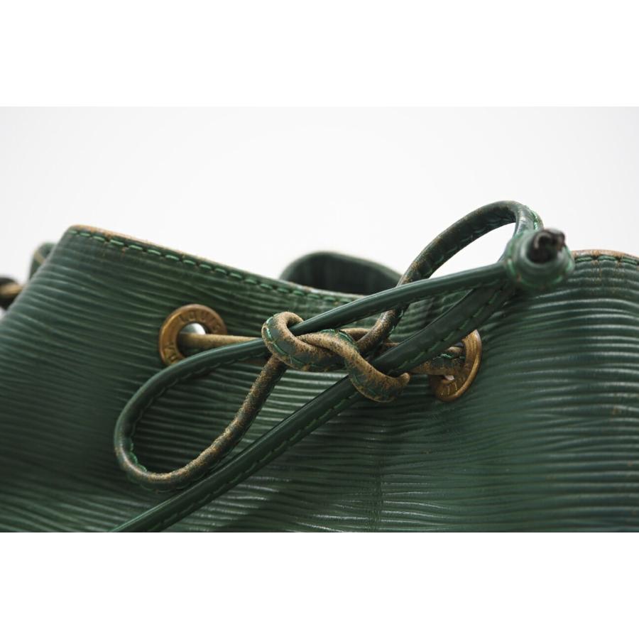 ★3日以内返品可★ LOUIS VUITTON ルイ ヴィトン M44104 エピ プチノエ ボルネオグリーン ハンドバッグ LOUIS VUITTON（ルイ・ヴィトン） ☆3日以内返品可☆ ルイ ヴィトン