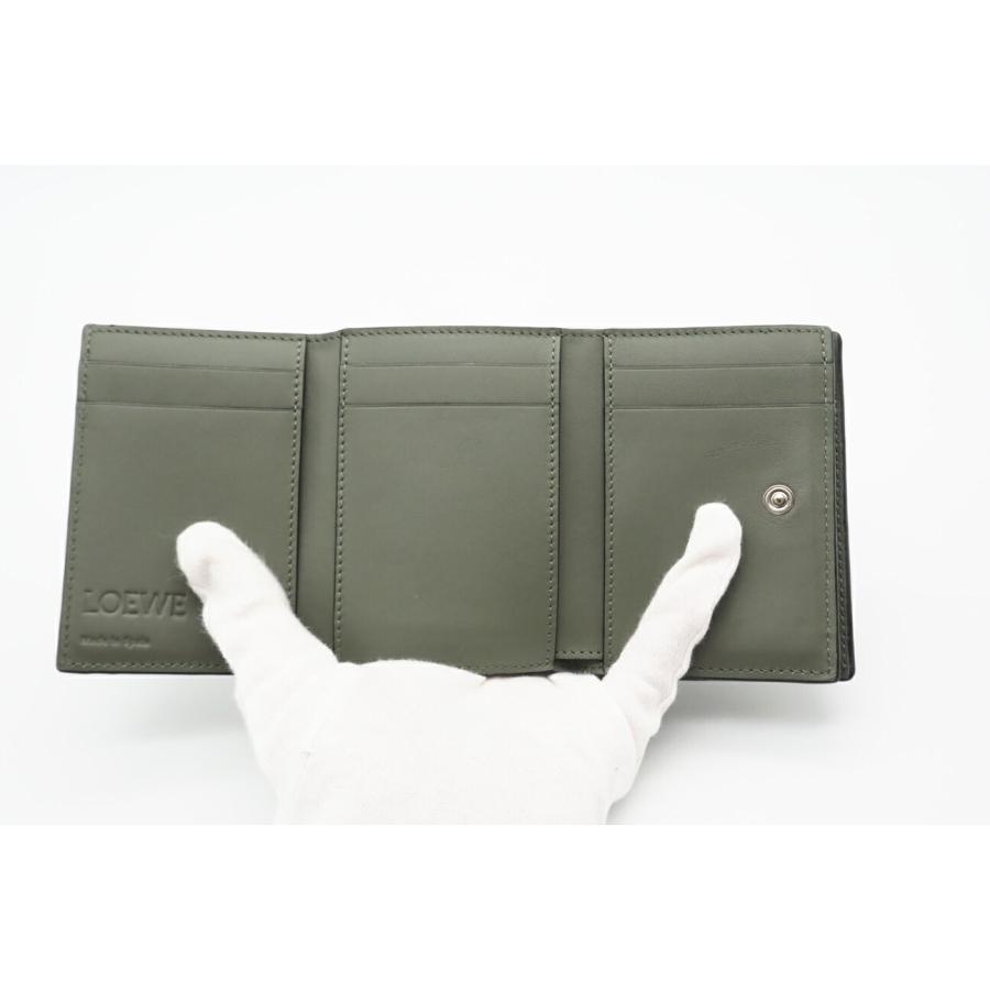 ☆安心の3大保証☆ Aランク ≪LOEWE ロエベ/三つ折り財布≫ C660TR2X02 