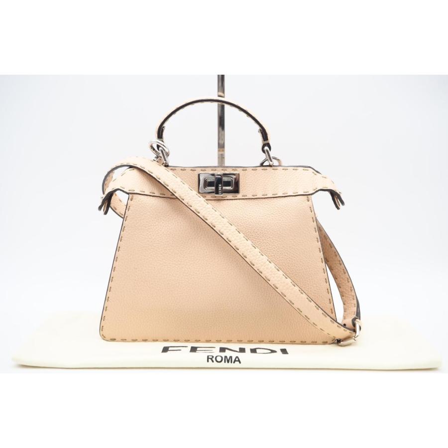 フェンディ ピーカブー レギュラー ショルダーバッグ レディース ベージュ 楽天市場】フェンディ FENDI ピーカブー ショルダーバッグ