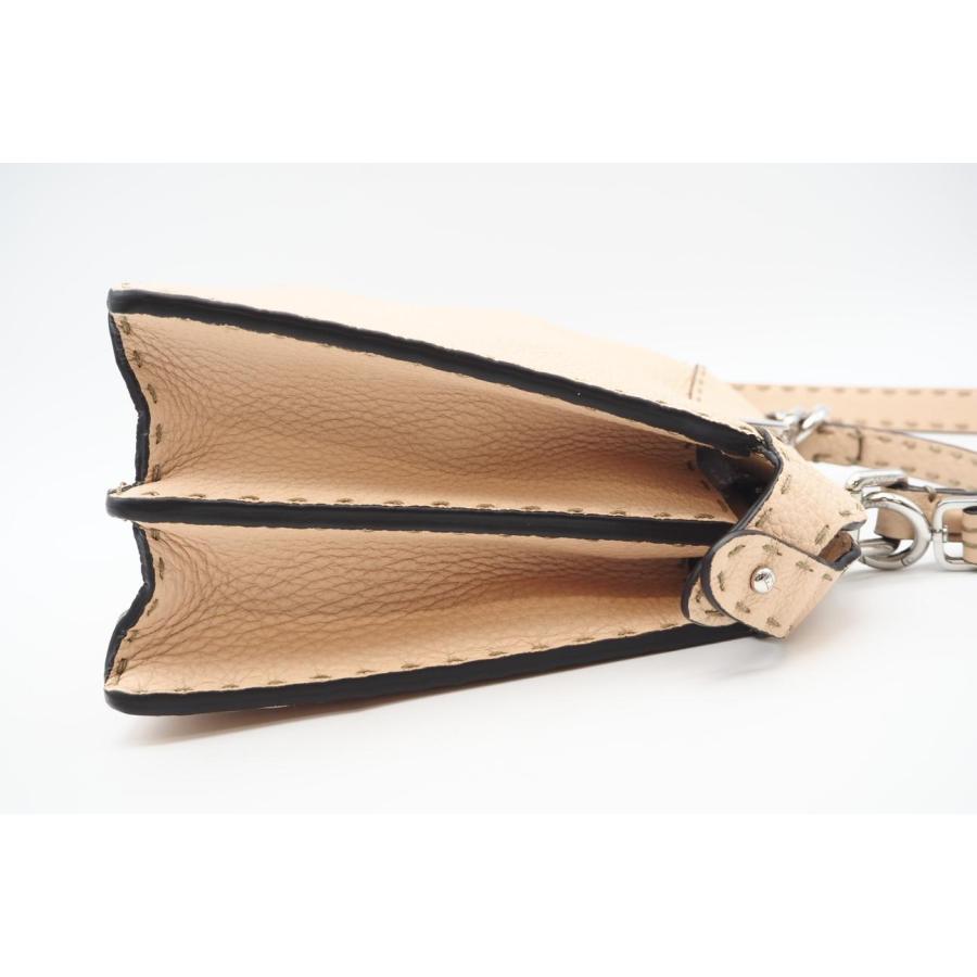 FENDI（フェンディ） ☆3日以内返品可☆ 8BN327 ピーカブー セレリア