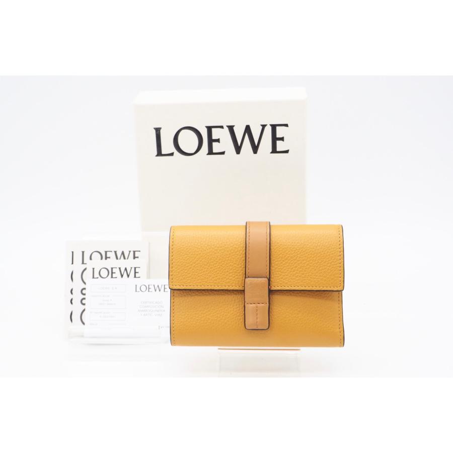 ☆安心の３大保証☆ Aランク ≪LOEWE ロエベ スモール/三つ折り財布