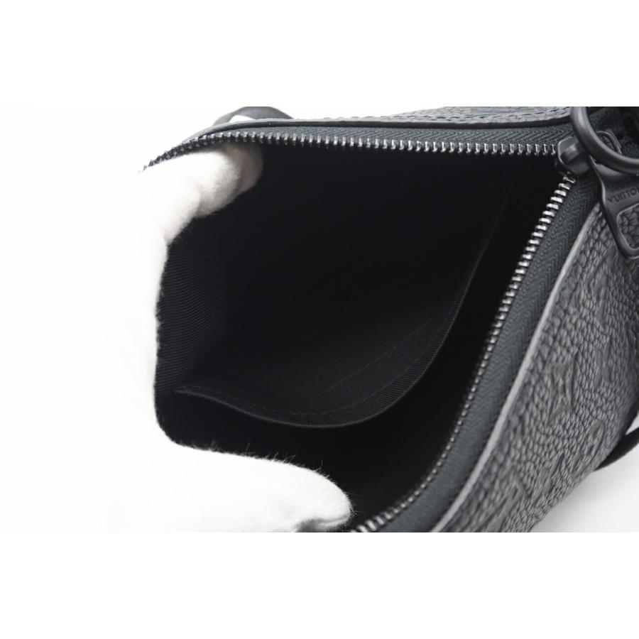 ☆安心の3大保証☆ ABランク ≪LOUIS VUITTON ルイ ヴィトン/ショルダーバッグ≫ M55878 トリヨン トリアングルメッセンジャー ノワール ブラック LOUIS VUITTON（ルイ・ヴィトン） ☆安心の3大保証☆ ABランク ≪LOUIS