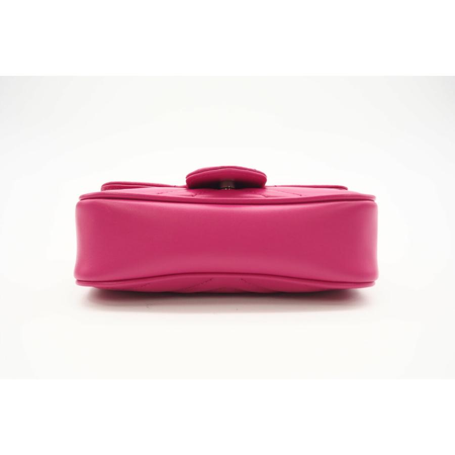 ☆安心の3大保証☆ Aランク ≪GUCCI グッチ/ショルダーバッグ≫ 699757 GGマーモント レザー チェーンショルダー ピンク 極美品 送料無料 ☆安心の3大保証☆ Aランク ≪GUCCI グッチ/ショルダーバッグ≫ 699757