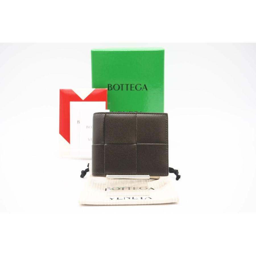 ☆安心の3大保証☆ Aランク ≪BOTTEGA VENETA ボッテガ ヴェネタ/二つ折り財布≫ 649605 カセット バイカラー 二つ折りコンパクトウォレット カーキ ☆安心の3大保証☆ Aランク ≪BOTTEGA VENETA ボッテガ ヴェネタ/二
