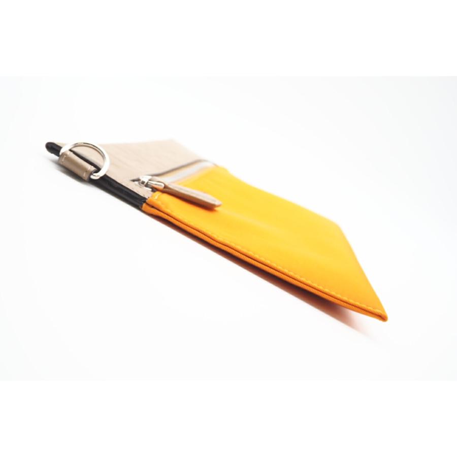 美品　FENDI （フェンディ） ズッキーノバッグ/クラッチ オレンジ FENDI ☆安心の3大保証☆ Aランク ≪FENDI フェンディ/クラッチバッグ