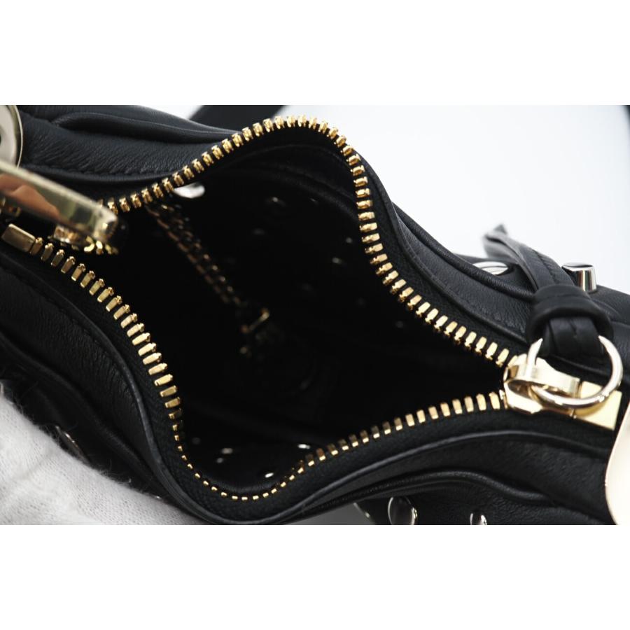 ☆安心の3大保証☆ ABランク ≪GUCCI グッチ/2WAYバッグ≫ 718512 スタッズ レザー ショルダーバッグ ミニ ブラック ゴールド シルバー マルチカラー GUCCI（グッチ） ☆安心の3大保証☆ ABランク ≪GUCCI グッチ/2WAY