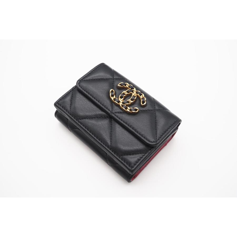 CHANEL（シャネル） ☆3日以内返品可☆ AP1789 ラムスキン 19 スモール