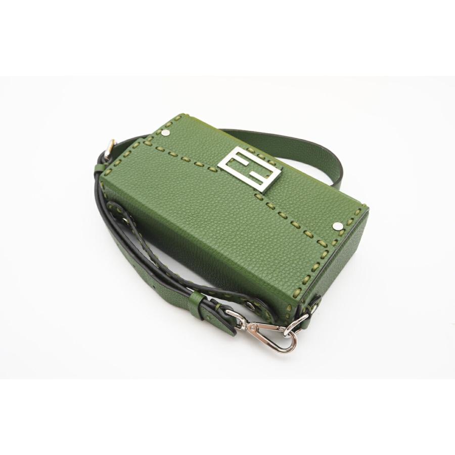 FENDI（フェンディ） ☆3日以内返品可☆ 7VA565 セレリア ソフト